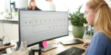 Creating Workflow and REST Services with KNIME