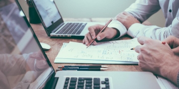 pricing-analytics-using-knime-laptops